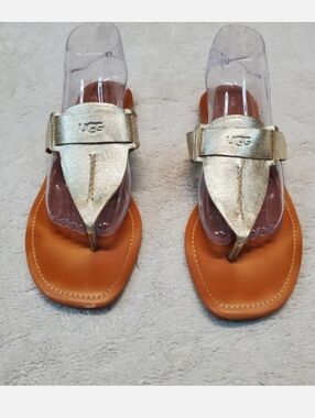 Ugg Gold Tan Classic‎ Beachy Luxury Everyday Casual Flip Flop Sandals Woman 10
